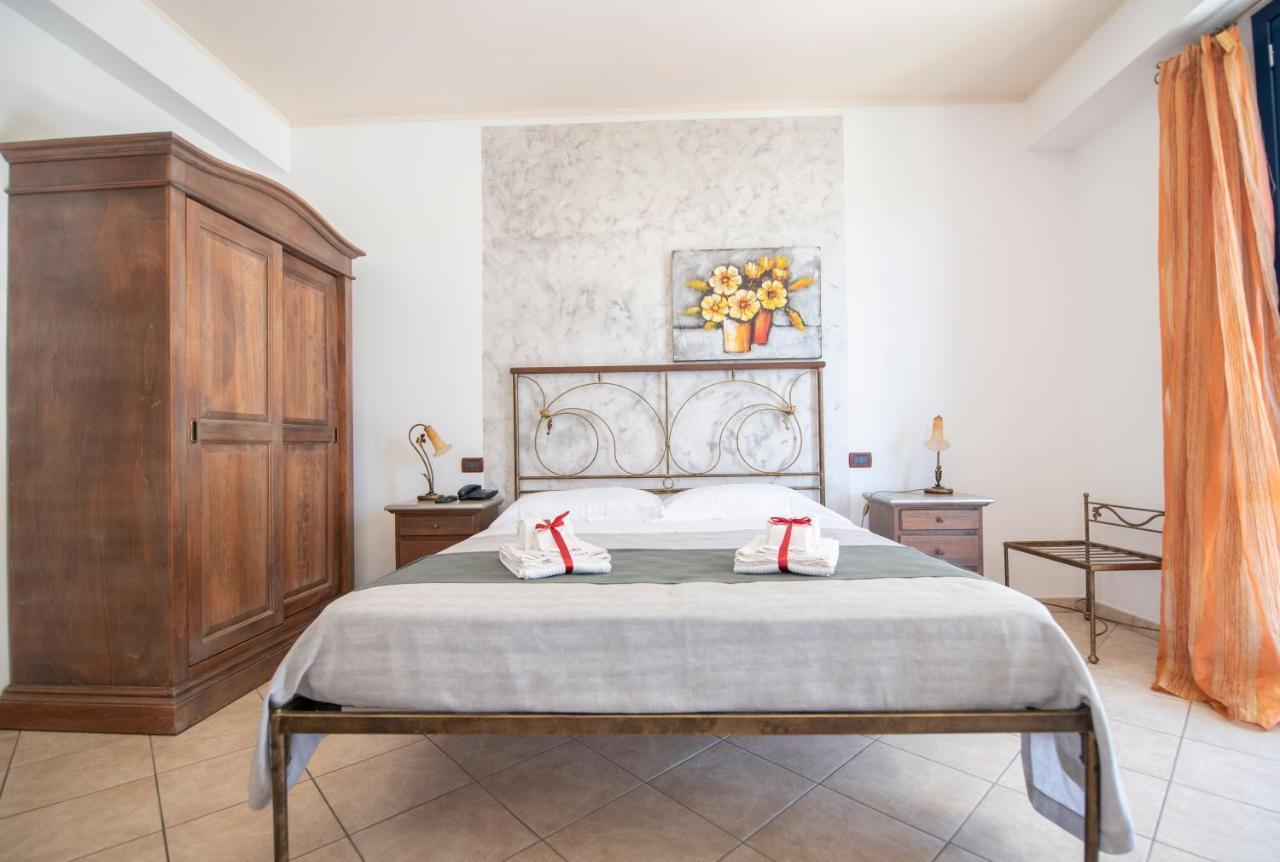 Hotel Altamarea San Vito Lo Capo Exteriör bild