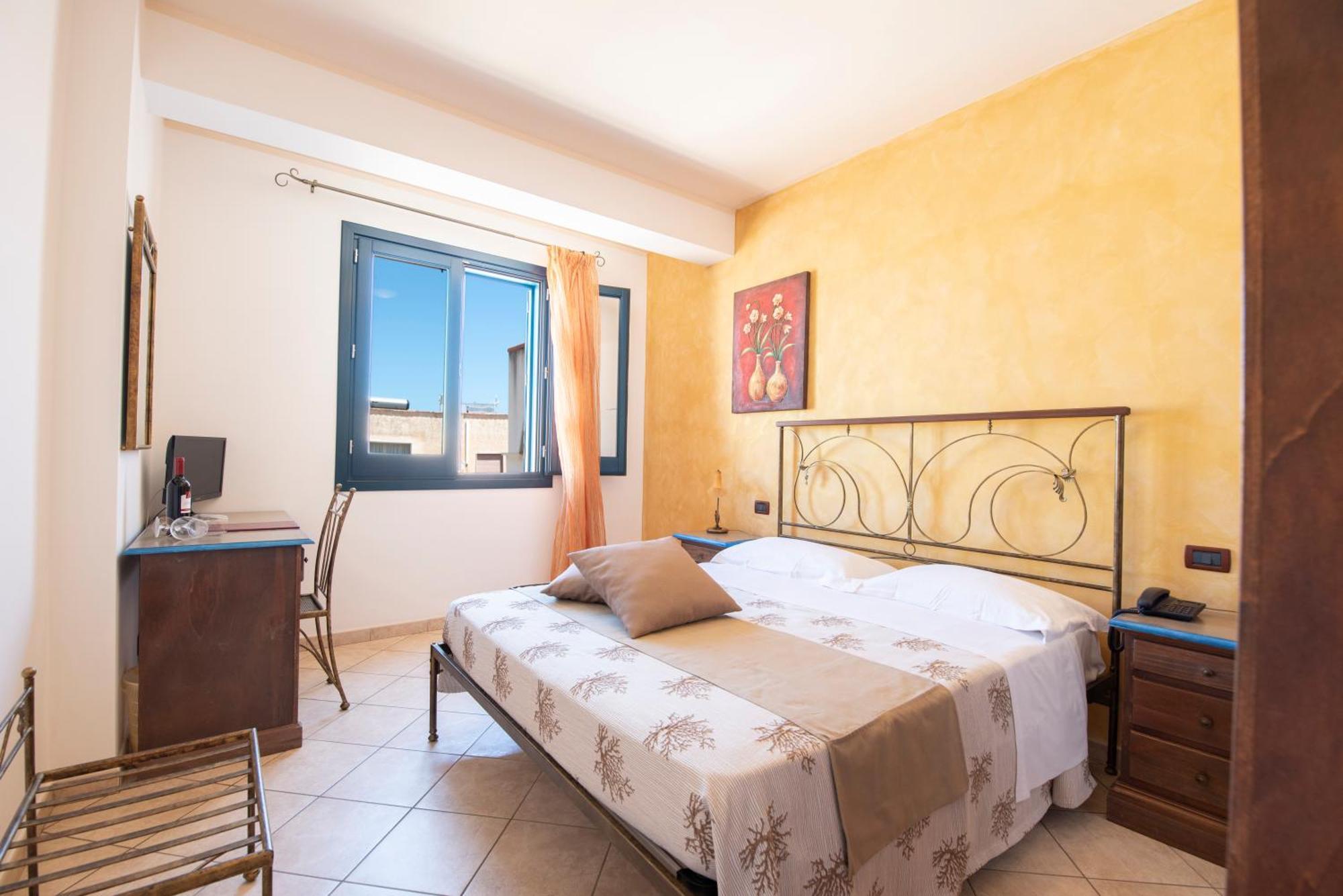 Hotel Altamarea San Vito Lo Capo Exteriör bild